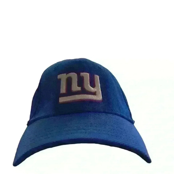 Clean New York Giants Hat Cap Fitted One Size  Blue NFL Football Official - Picture 1 of 7
